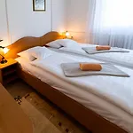 Napfeny Hotel